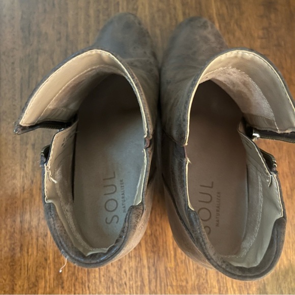 SOUL NATURALIZER Haley Wedge Booties in Mid Brown - Size 10W - Picture 8 of 12
